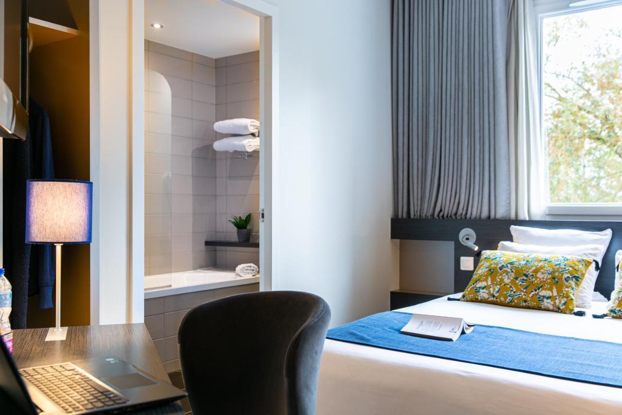 The Originals Boutique Hotel Restaurant Saint James, Montaigu-Vendee Exteriör bild