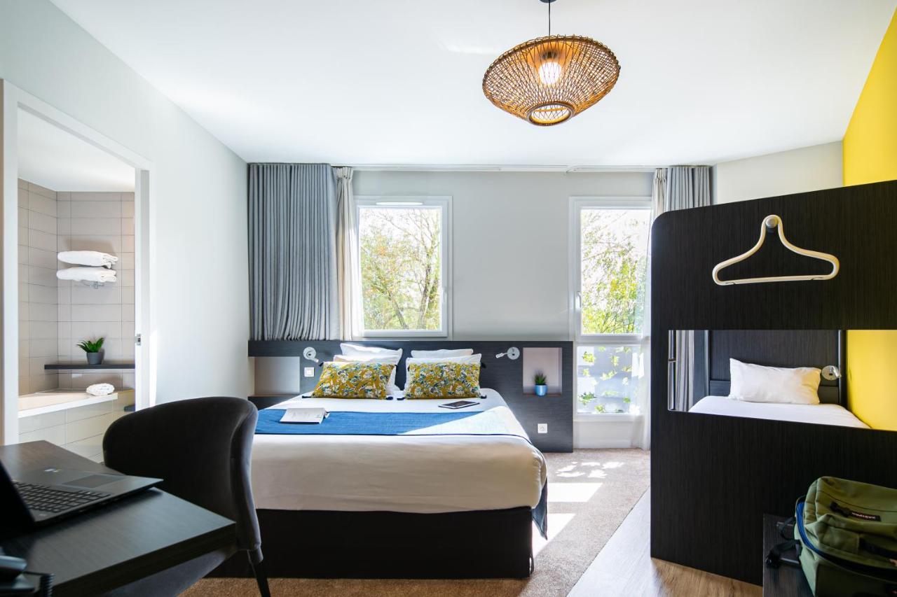 The Originals Boutique Hotel Restaurant Saint James, Montaigu-Vendee Exteriör bild