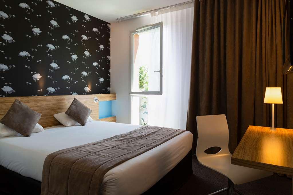 The Originals Boutique Hotel Restaurant Saint James, Montaigu-Vendee Rum bild