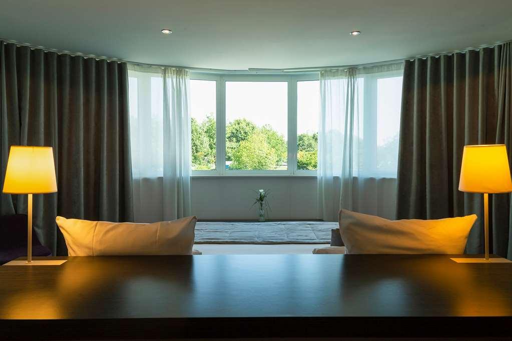 The Originals Boutique Hotel Restaurant Saint James, Montaigu-Vendee Restaurang bild
