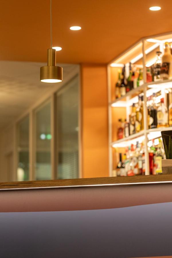 The Originals Boutique Hotel Restaurant Saint James, Montaigu-Vendee Exteriör bild